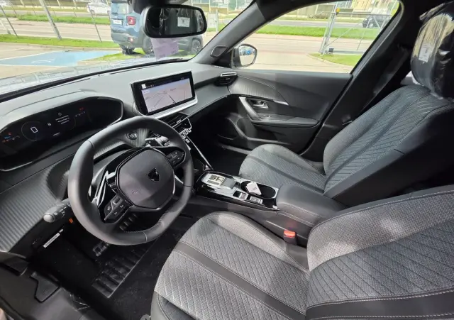 PEUGEOT 2008 PureTech mHEV Allure e-DCS6