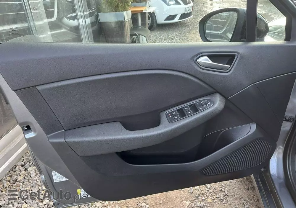 RENAULT Clio TCe 90 EQUILIBRE