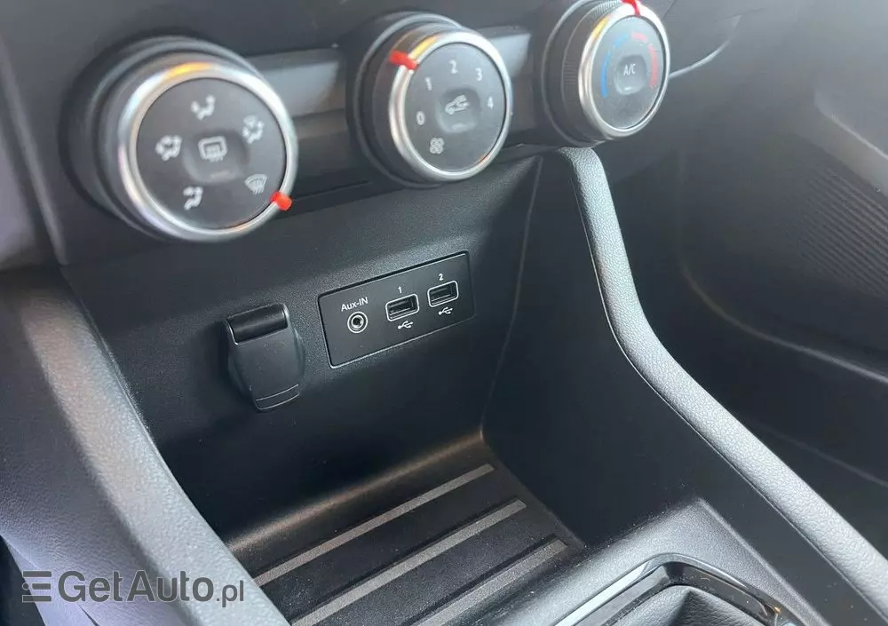 RENAULT Clio TCe 90 EQUILIBRE