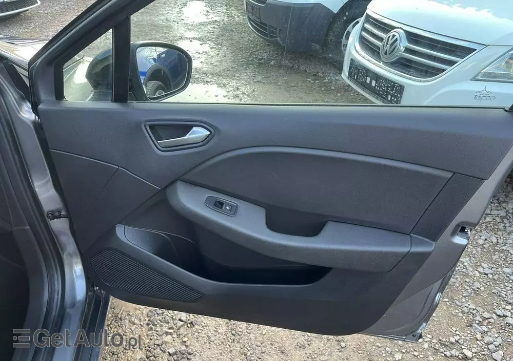 RENAULT Clio TCe 90 EQUILIBRE