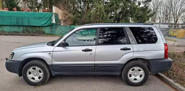 SUBARU Forester 