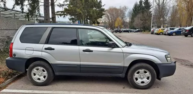 SUBARU Forester 