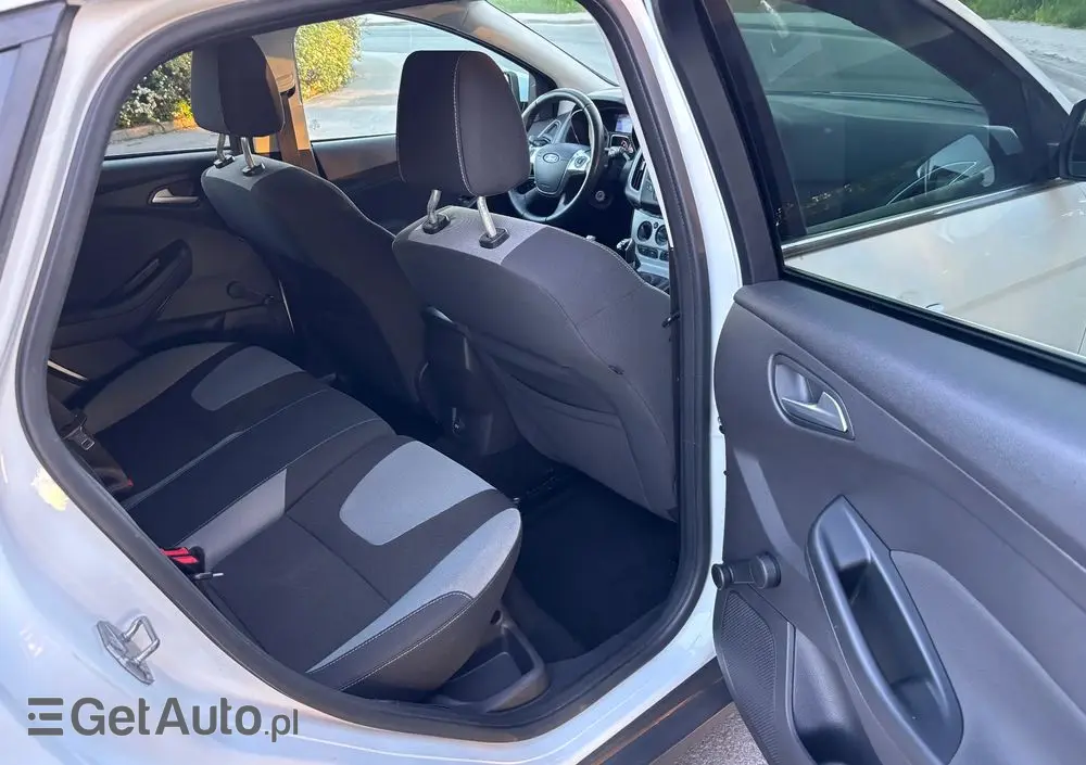 FORD Focus 1.0 EcoBoost Start-Stopp-System Ambiente