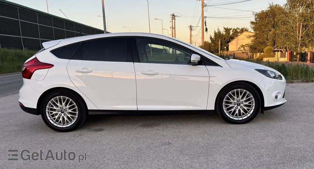 FORD Focus 1.0 EcoBoost Start-Stopp-System Ambiente