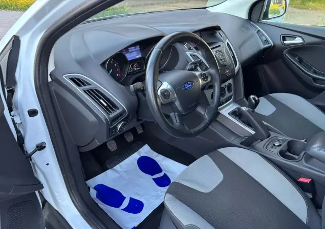 FORD Focus 1.0 EcoBoost Start-Stopp-System Ambiente