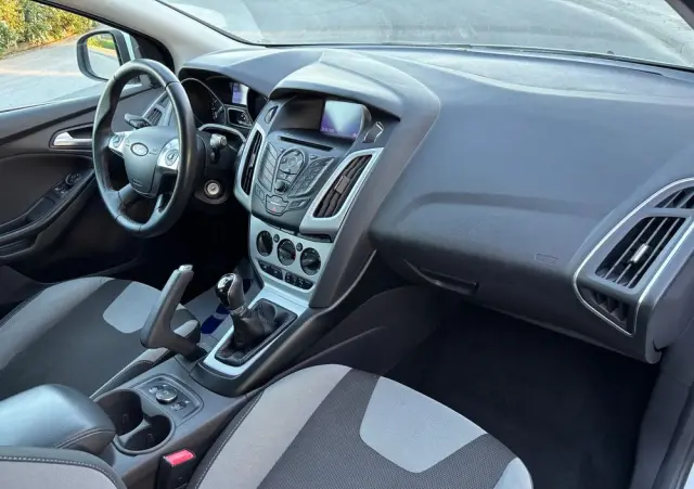 FORD Focus 1.0 EcoBoost Start-Stopp-System Ambiente