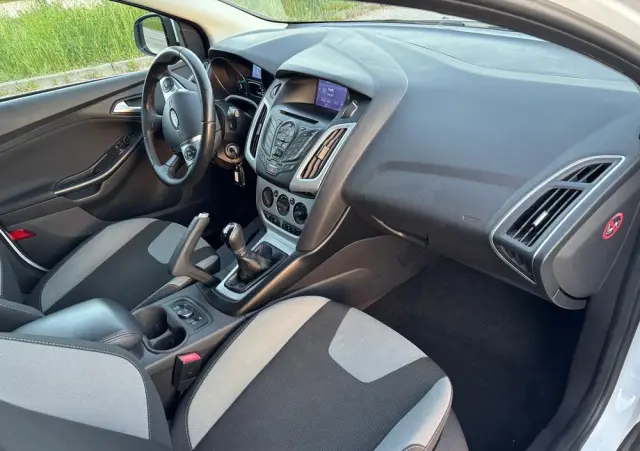 FORD Focus 1.0 EcoBoost Start-Stopp-System Ambiente