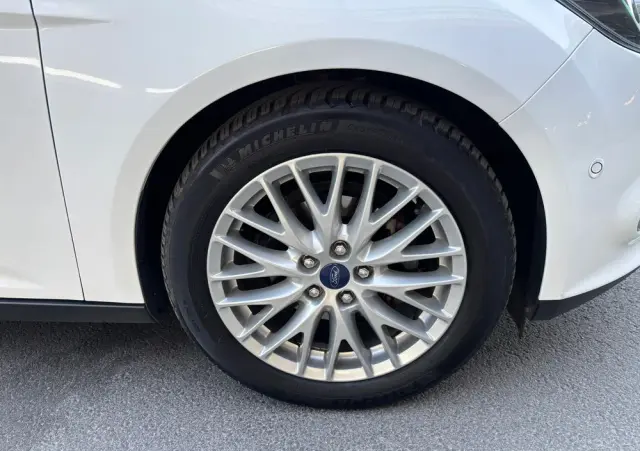 FORD Focus 1.0 EcoBoost Start-Stopp-System Ambiente