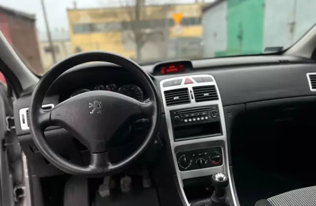 PEUGEOT 307 