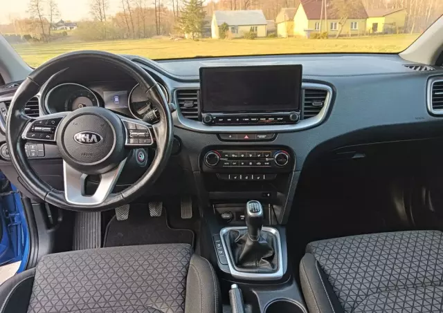KIA Ceed 1.4 T-GDI L Business Line