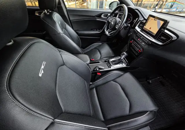 KIA ProCeed 1.6 CRDi DCT7 SCR GT LINE