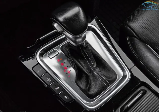 KIA ProCeed 1.6 CRDi DCT7 SCR GT LINE