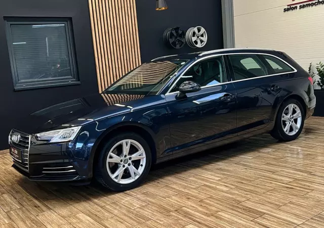 AUDI A4 2.0 TFSI ultra S tronic