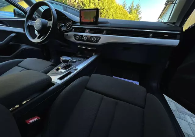 AUDI A4 2.0 TFSI ultra S tronic