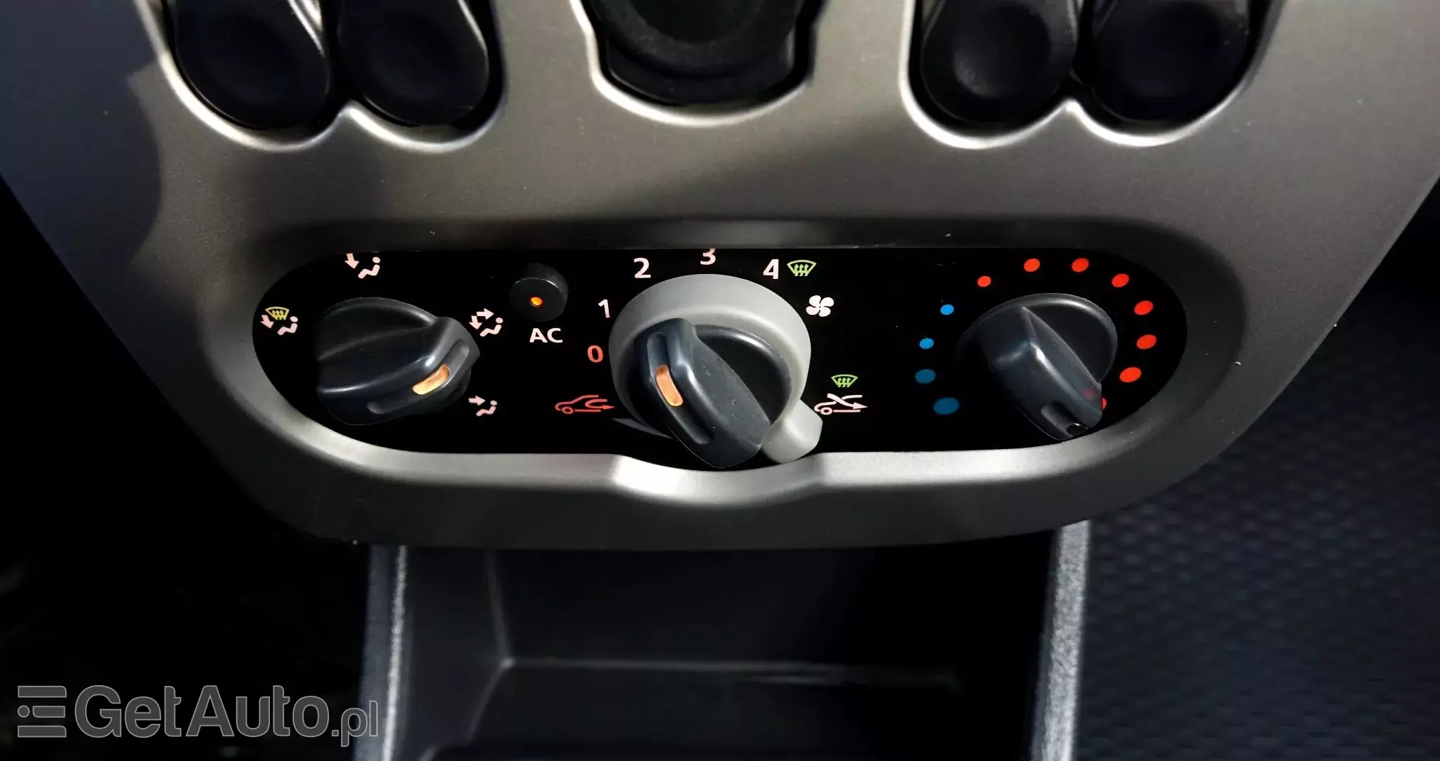 DACIA Sandero 1.2 16V Ambiance