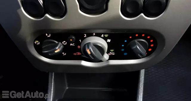 DACIA Sandero 1.2 16V Ambiance