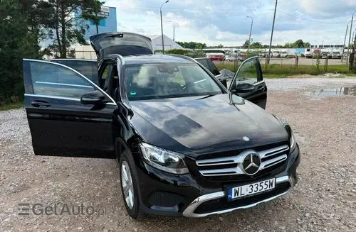 MERCEDES-BENZ GLC 