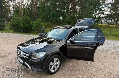MERCEDES-BENZ GLC 