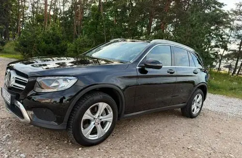 MERCEDES-BENZ GLC 