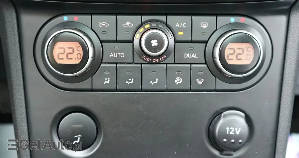 NISSAN Qashqai 2.0 Tekna Pack