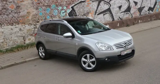 NISSAN Qashqai 2.0 Tekna Pack