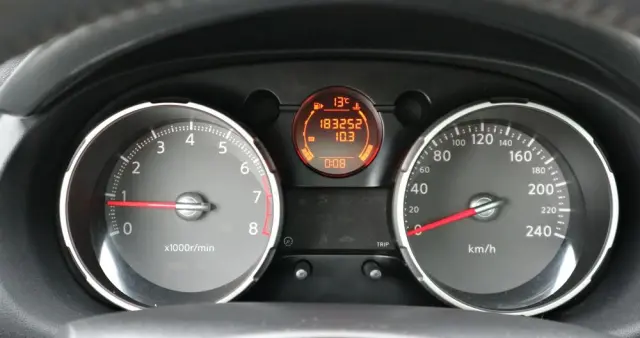 NISSAN Qashqai 2.0 Tekna Pack