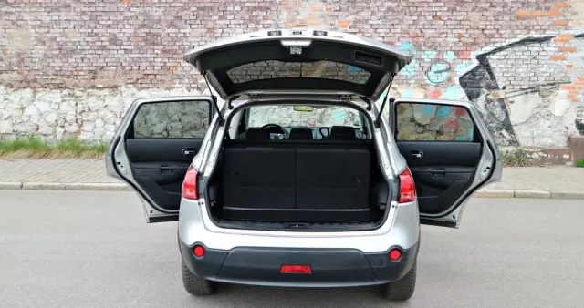 NISSAN Qashqai 2.0 Tekna Pack