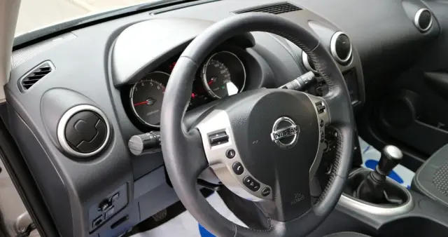 NISSAN Qashqai 2.0 Tekna Pack