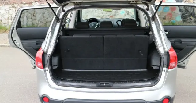 NISSAN Qashqai 2.0 Tekna Pack