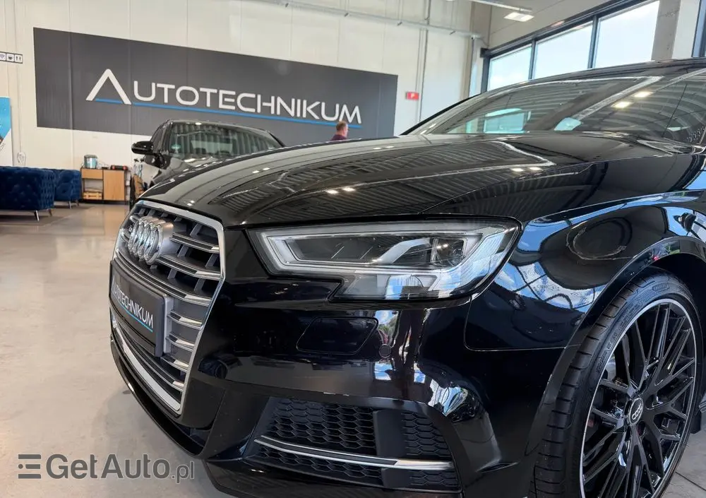AUDI S3 