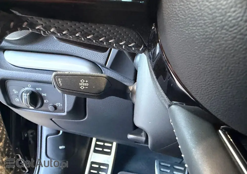 AUDI S3 