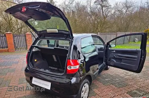 VOLKSWAGEN Fox 