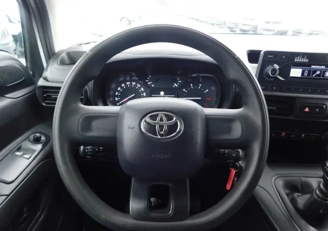 TOYOTA Proace City Verso 1.5 D-4D Family