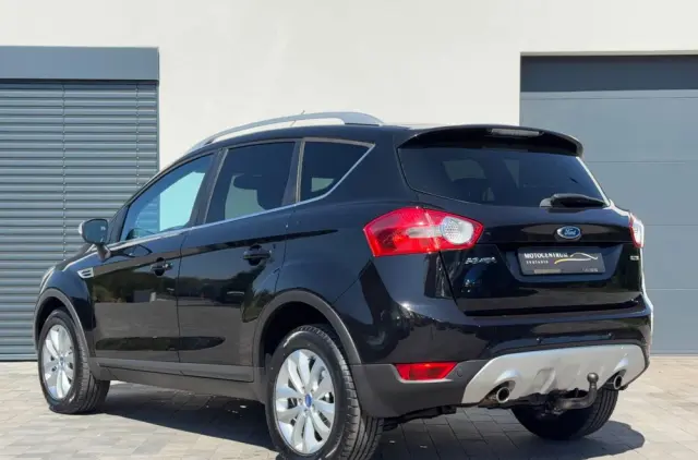 FORD Kuga 2.0 TDCi 2x4 Titanium
