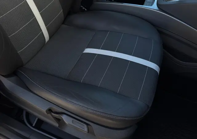 FORD Kuga 2.0 TDCi 2x4 Titanium