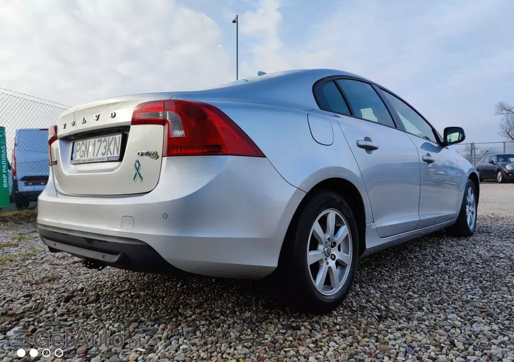VOLVO S60 DRIVe