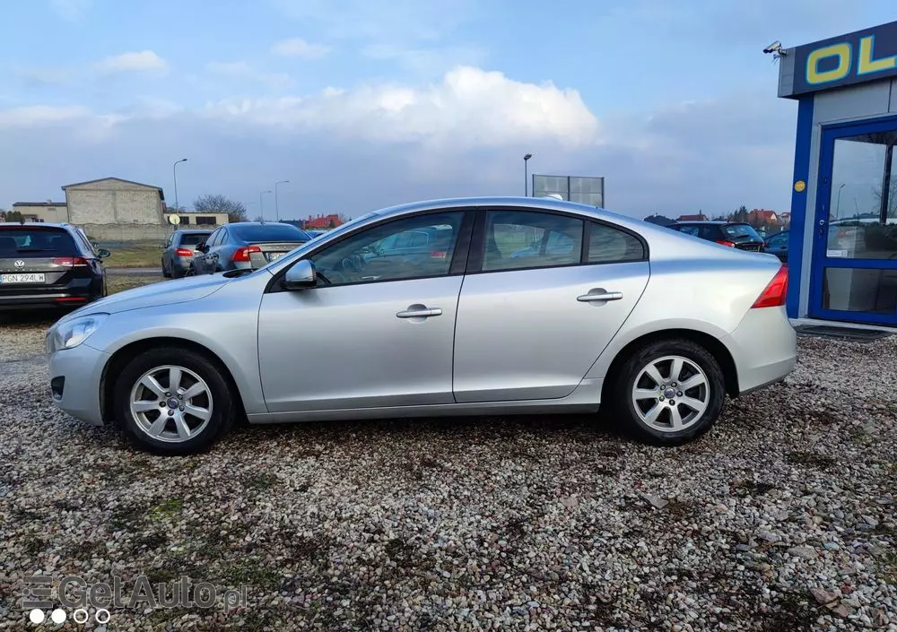 VOLVO S60 DRIVe