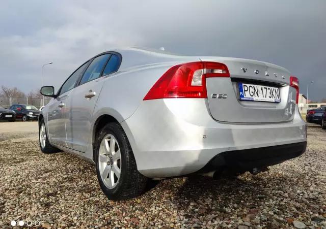VOLVO S60 DRIVe