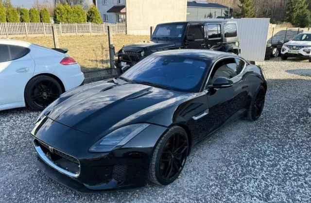 JAGUAR F-type 