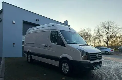 VOLKSWAGEN Crafter 