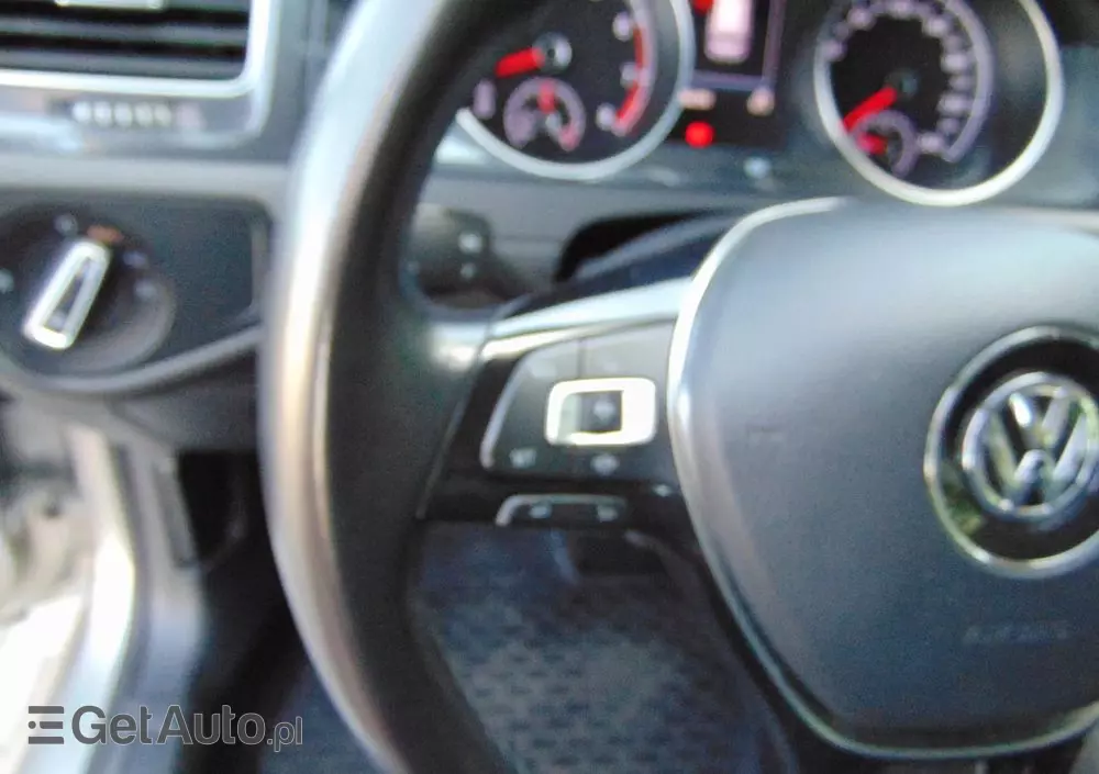 VOLKSWAGEN Golf VII 1.5 TSI BMT Comfortline