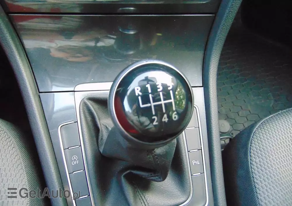 VOLKSWAGEN Golf VII 1.5 TSI BMT Comfortline