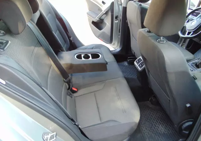 VOLKSWAGEN Golf VII 1.5 TSI BMT Comfortline