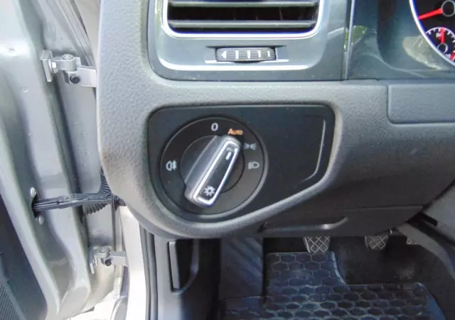 VOLKSWAGEN Golf VII 1.5 TSI BMT Comfortline