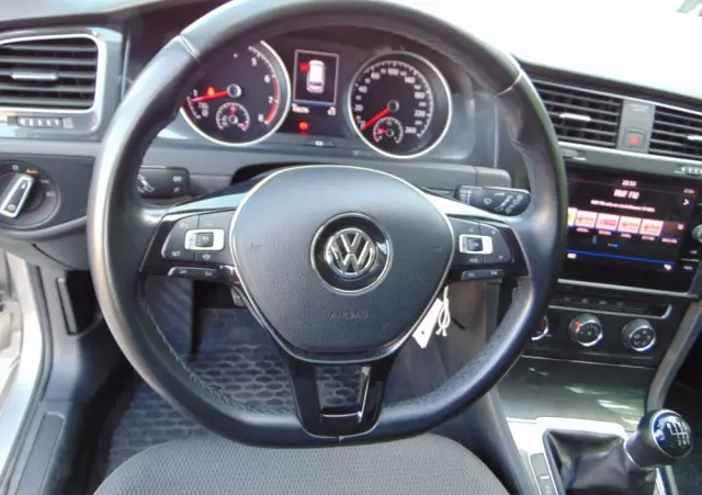 VOLKSWAGEN Golf VII 1.5 TSI BMT Comfortline