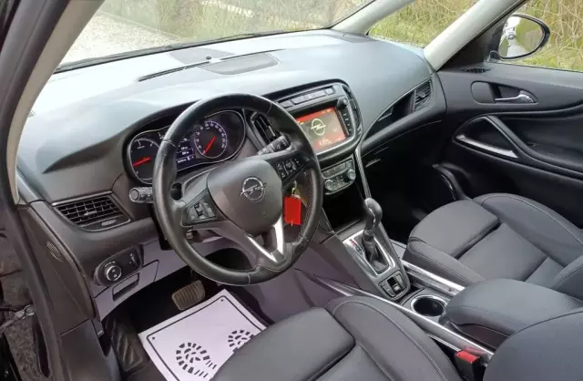 OPEL Zafira 
