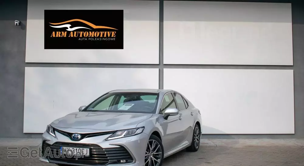 TOYOTA Camry 2.5 Hybrid Prestige CVT