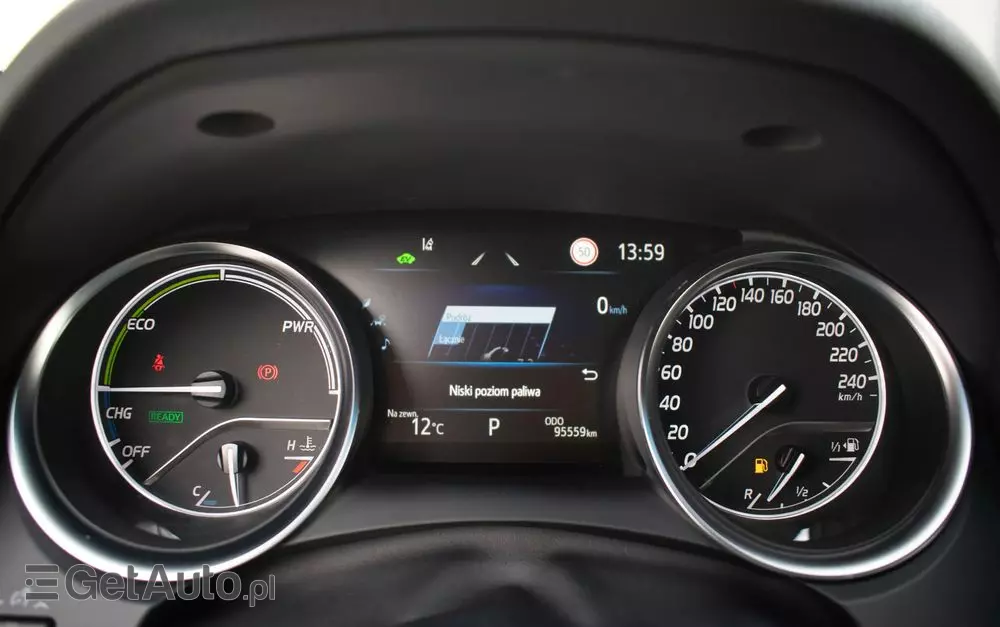 TOYOTA Camry 2.5 Hybrid Prestige CVT