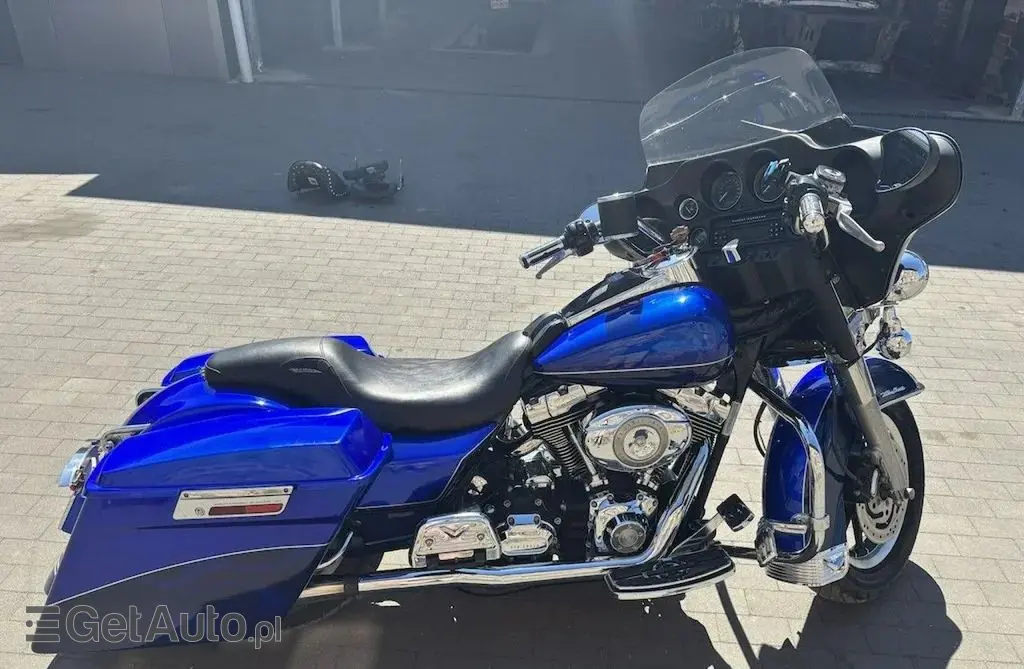 HARLEY-DAVIDSON Dyna 