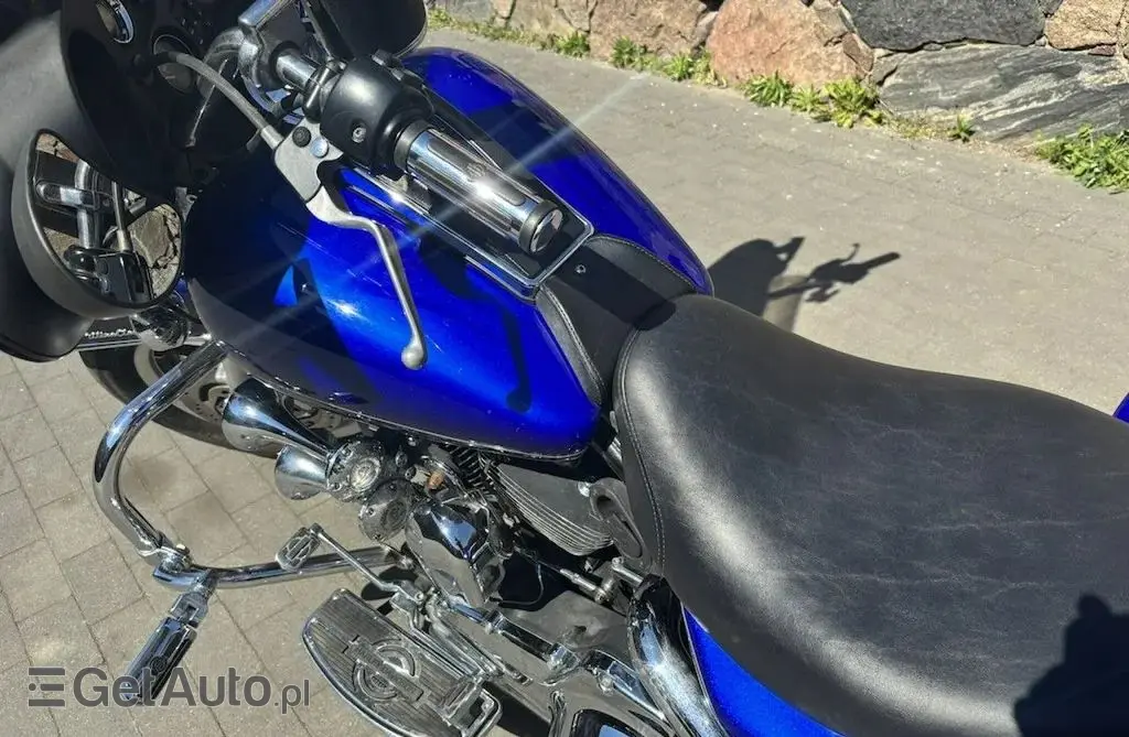 HARLEY-DAVIDSON Dyna 